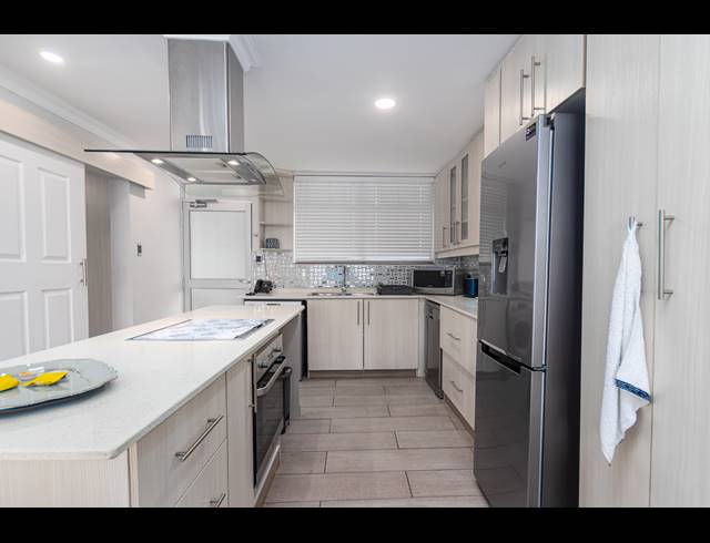 2 BEDROOM APARTMENT RENTED IN BEACHFRONT